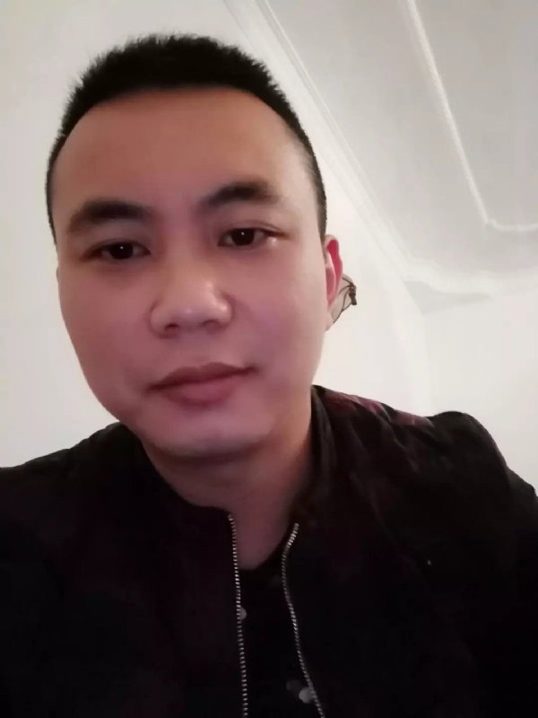 喜闻香气的第一张照片--江门相亲服务中心