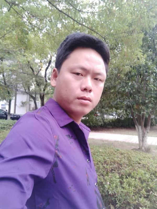 黄龙飞的第一张照片--江门相亲服务中心