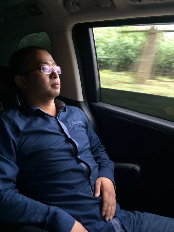 世界那么大的第三张照片--江门相亲服务中心