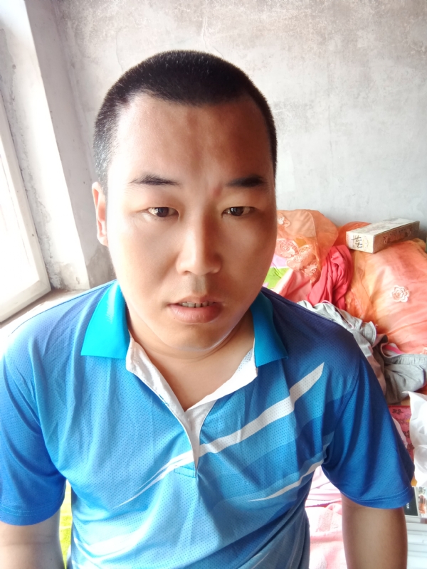 灰太狼的第一张照片--江门相亲服务中心