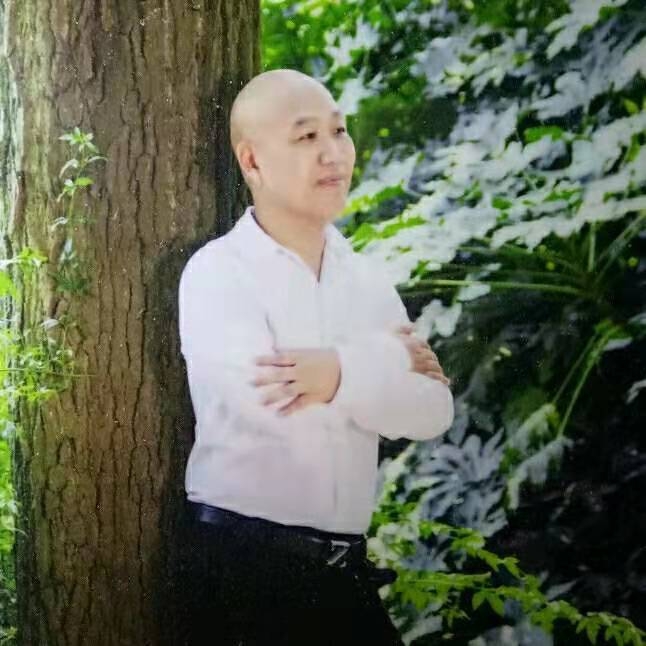 郑鑫牵手的第一张照片--江门相亲服务中心
