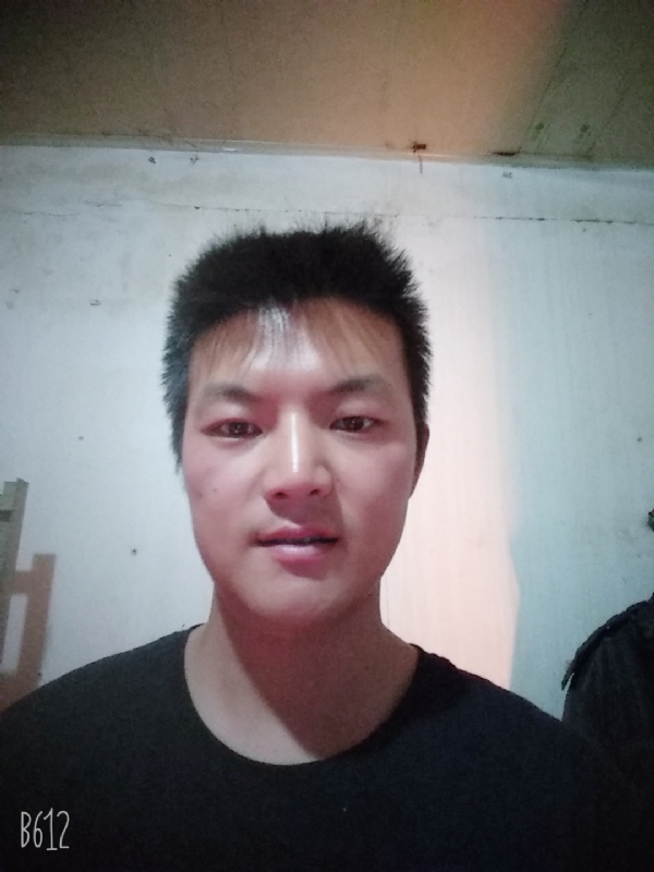 风轻云淡的第一张照片--江门相亲服务中心