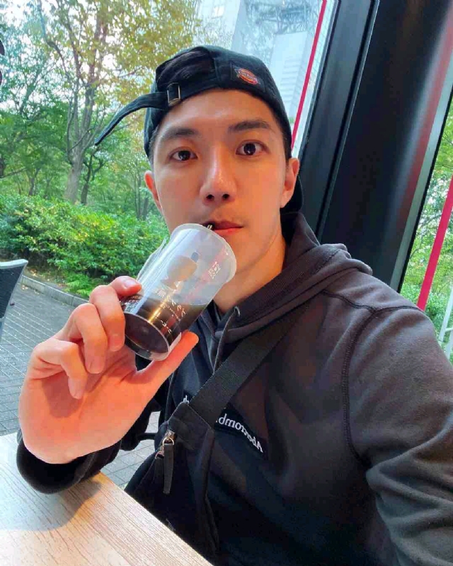 苏天奇的第一张照片--江门相亲服务中心