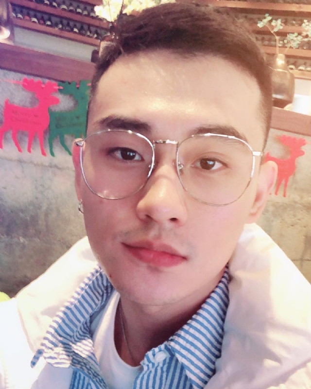 胡强很孤单的第一张照片--江门相亲服务中心