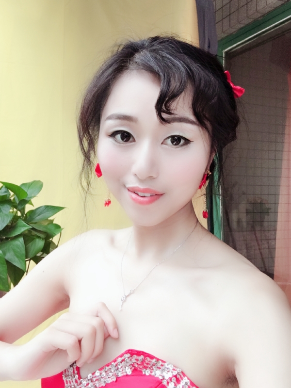薇薇的第一张照片--江门相亲服务中心