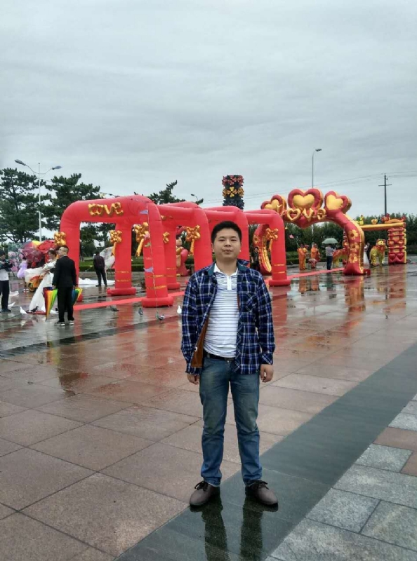 在奋斗的第三张照片--江门相亲服务中心