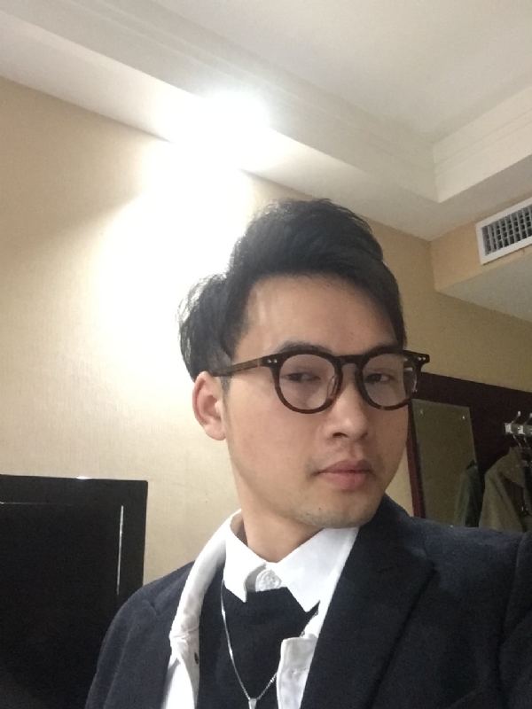 曾亮的第一张照片--江门相亲服务中心