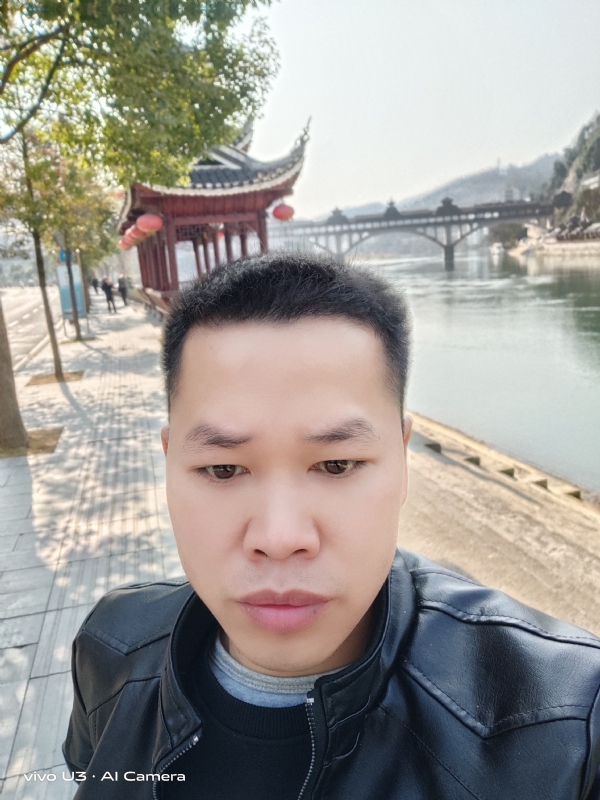 啊锦的第一张照片--江门相亲服务中心