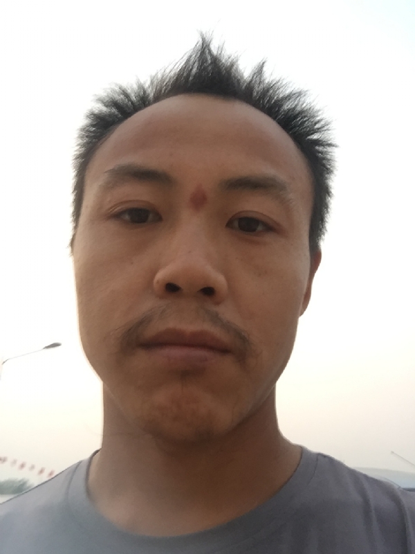 老曹的第一张照片--江门相亲服务中心