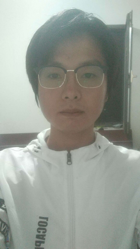 轻吻的第一张照片--江门相亲服务中心