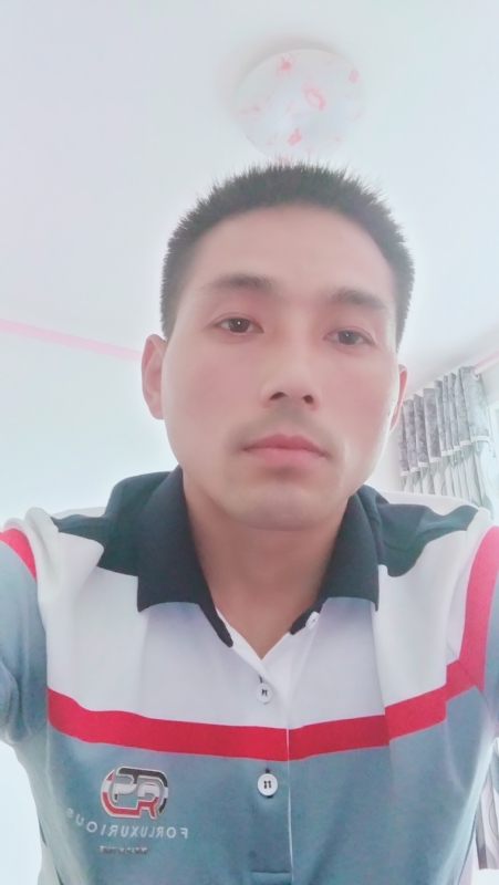 染红尘世的第一张照片--江门相亲服务中心