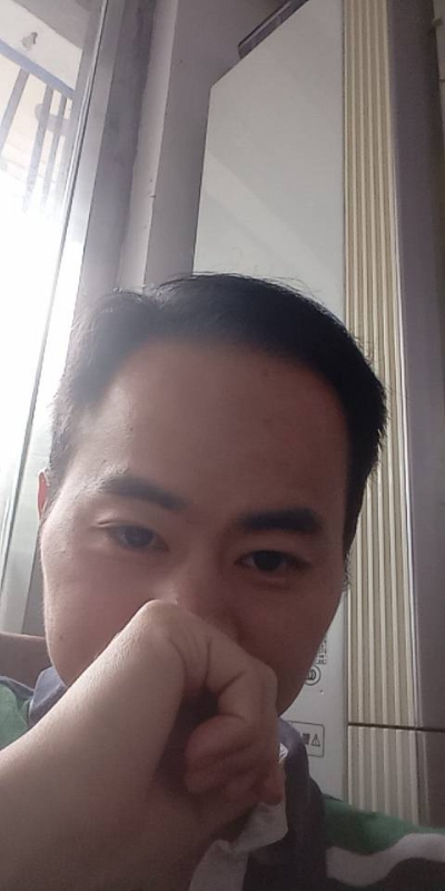 90年大叔的第一张照片--江门相亲服务中心