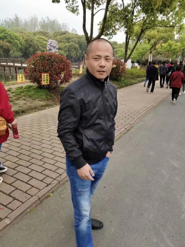 傻子的第一张照片--江门相亲服务中心