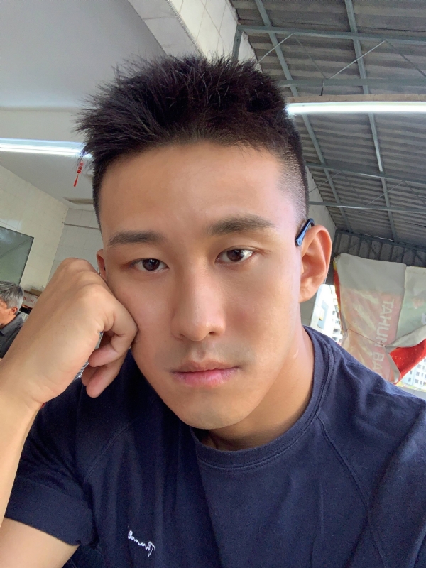 相见恨晚的第二张照片--江门相亲服务中心