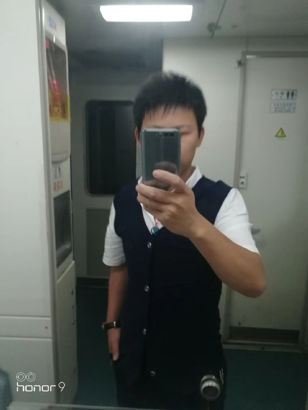 阳光下de幸福的第一张照片--江门相亲服务中心