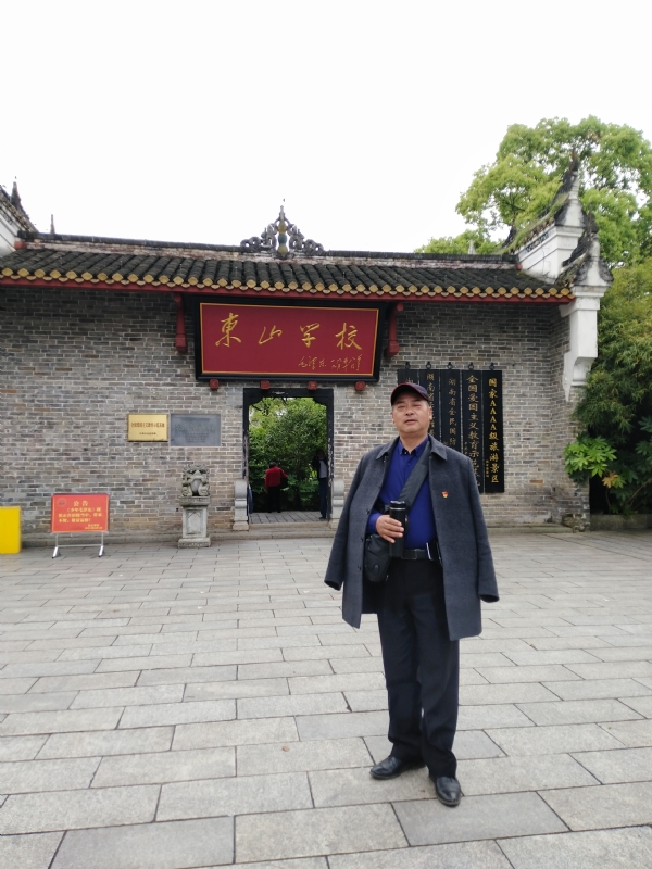 孤独的老帅的第二张照片--江门相亲服务中心