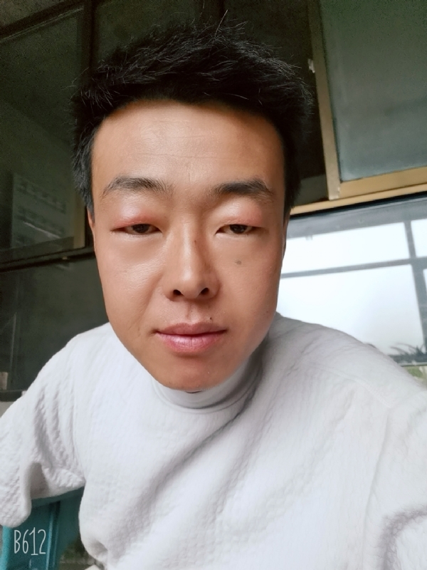 缺爱80后的第一张照片--江门相亲服务中心