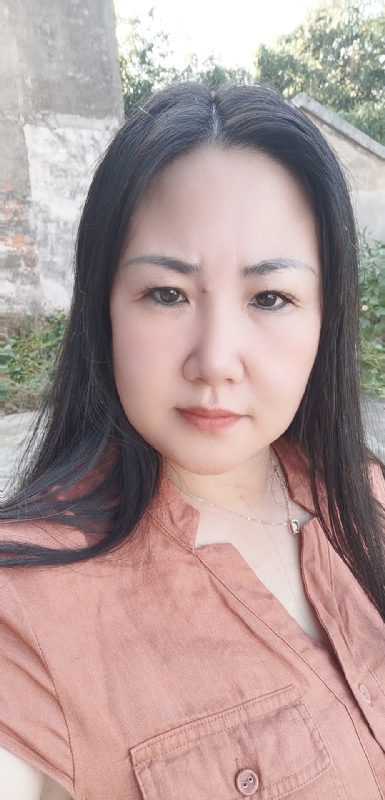 乖乖一女的第一张照片--江门相亲服务中心