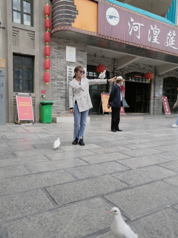 艳艳的第一张照片--江门相亲服务中心