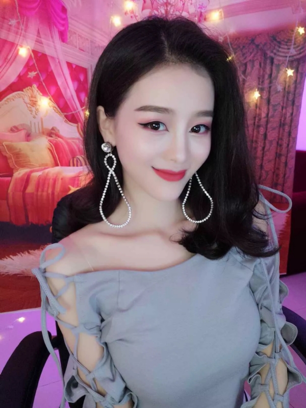 Cici的第三张照片--江门相亲服务中心