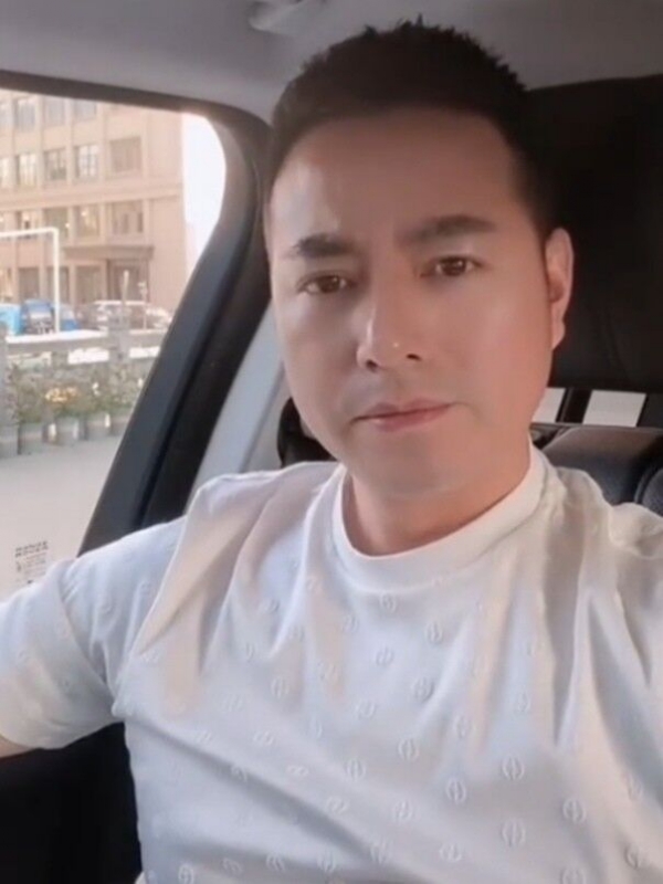 勿忘初心的第一张照片--江门相亲服务中心