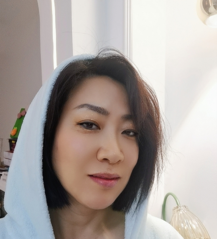 火玫瑰的第一张照片--江门相亲服务中心