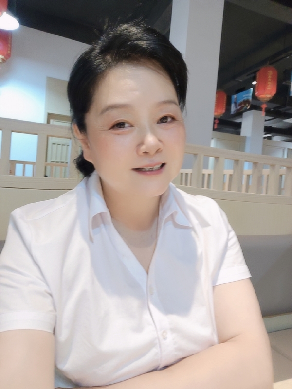 丁姐爱生活的第一张照片--江门相亲服务中心