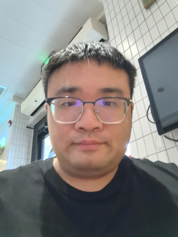 君临天下的第三张照片--江门相亲服务中心