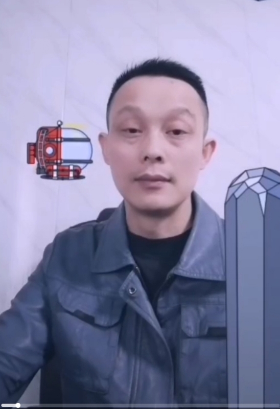 易进的第三张照片--江门相亲服务中心