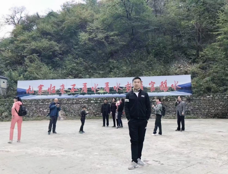 牵手的第一张照片--江门相亲服务中心